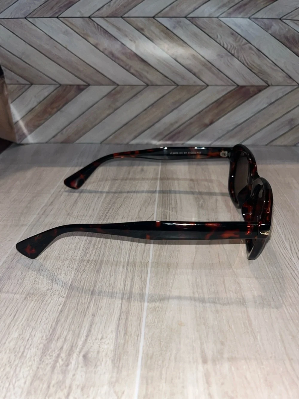 Vanlinker Tortoiseshell Women's Sunglasses